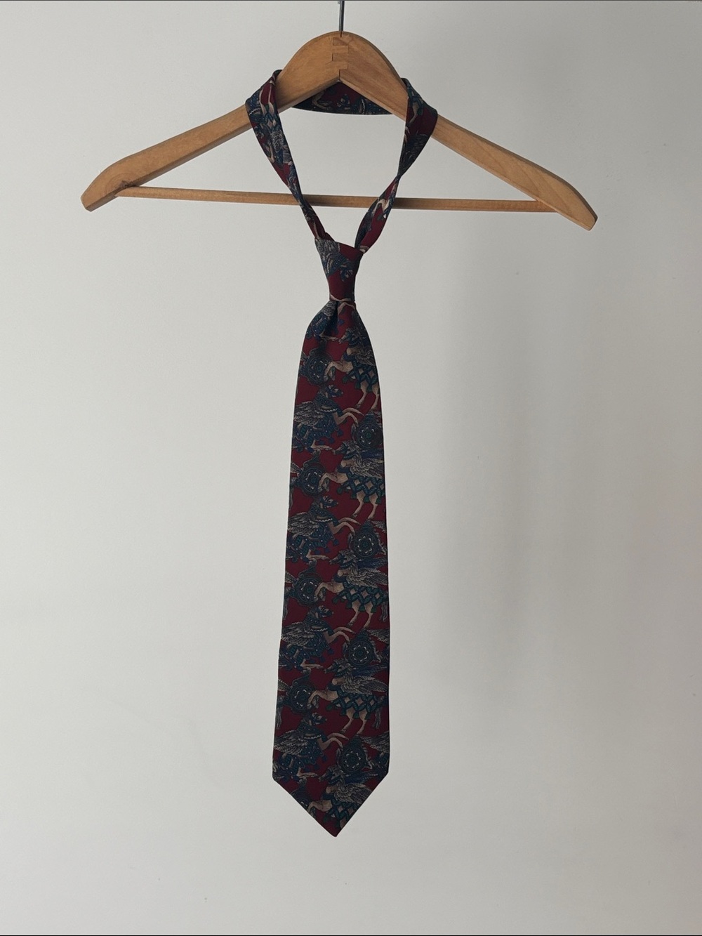 Vintage Metropolitan Museum of Art Silk Tie Red Equestrian Horse Pattern Men’s